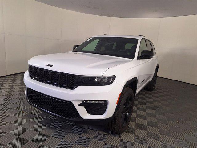 new 2024 Jeep Grand Cherokee car, priced at $45,747