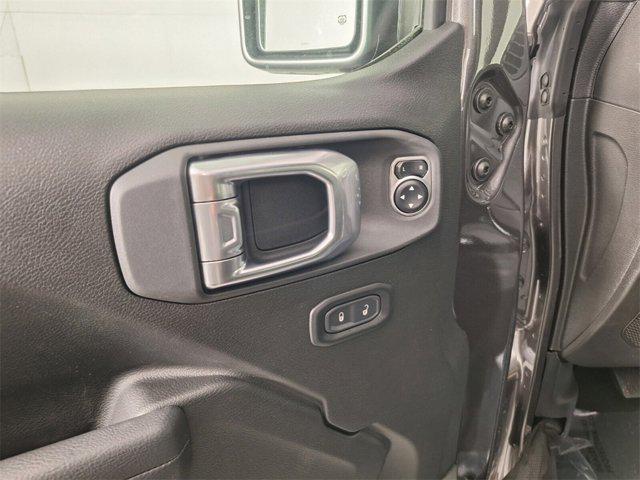 new 2025 Jeep Wrangler car, priced at $46,939