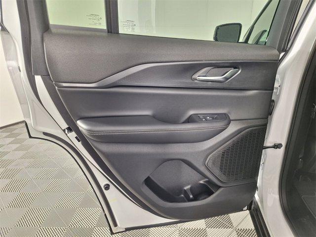 new 2025 Jeep Grand Cherokee car, priced at $45,325