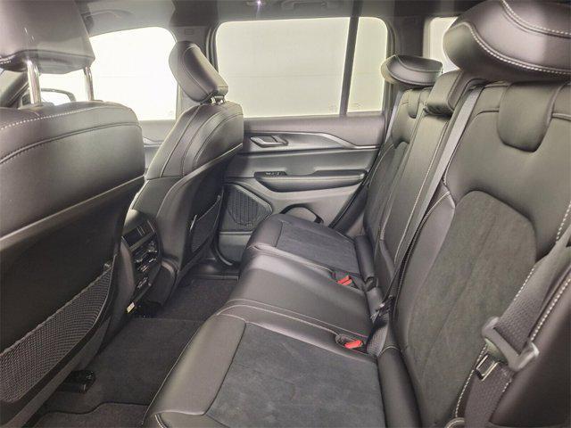 new 2025 Jeep Grand Cherokee car, priced at $45,325