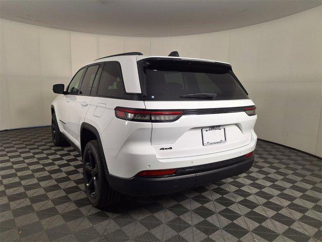 new 2025 Jeep Grand Cherokee car, priced at $45,325