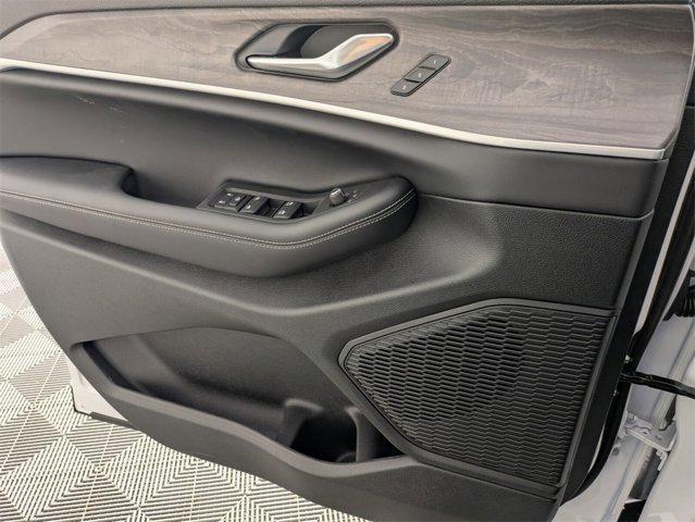 new 2025 Jeep Grand Cherokee L car, priced at $46,021