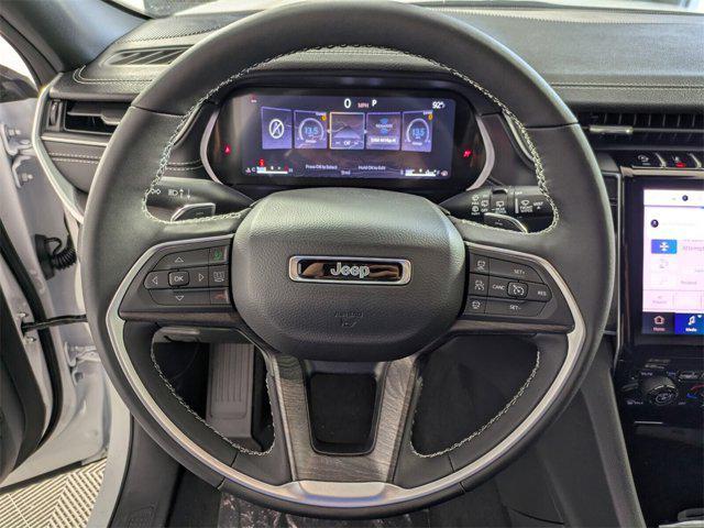 new 2025 Jeep Grand Cherokee car, priced at $38,549