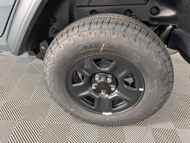 new 2025 Jeep Wrangler car, priced at $37,283