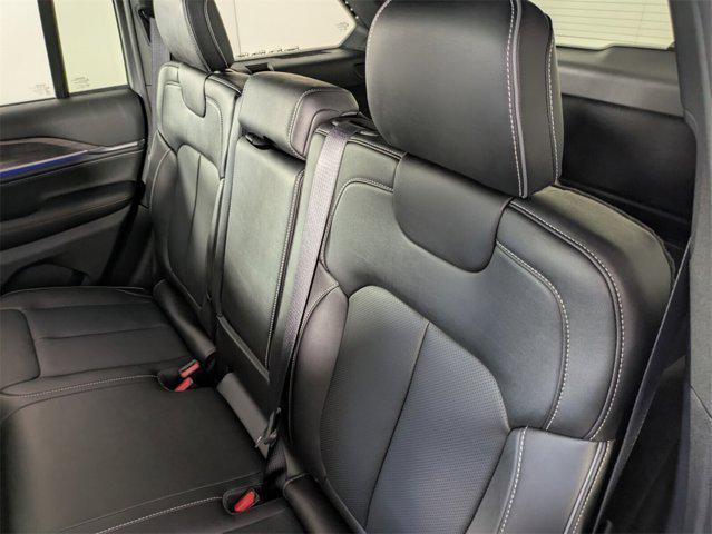 new 2025 Jeep Grand Cherokee car, priced at $48,268