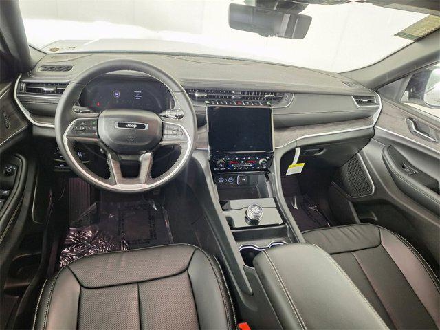 new 2025 Jeep Grand Cherokee car, priced at $37,641