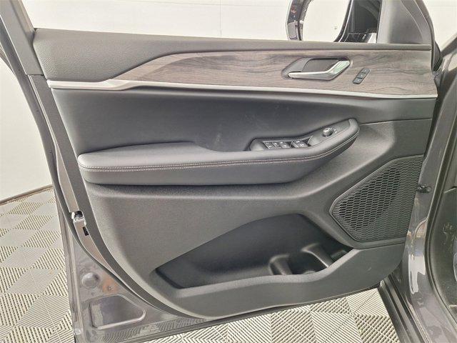 new 2025 Jeep Grand Cherokee L car, priced at $41,841