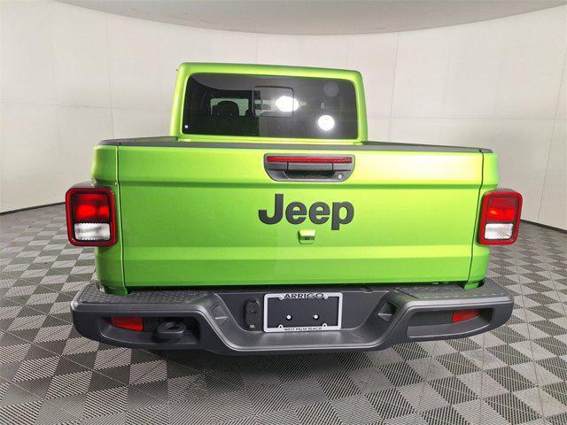 new 2025 Jeep Gladiator car, priced at $40,342