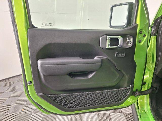 new 2025 Jeep Gladiator car, priced at $40,342