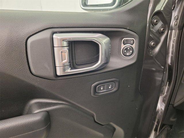 new 2025 Jeep Wrangler car, priced at $46,183