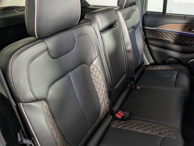 new 2025 Jeep Grand Cherokee car, priced at $54,178
