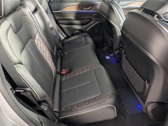 new 2025 Jeep Grand Cherokee car, priced at $54,178