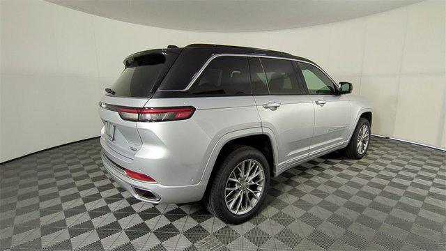 new 2025 Jeep Grand Cherokee car, priced at $54,178