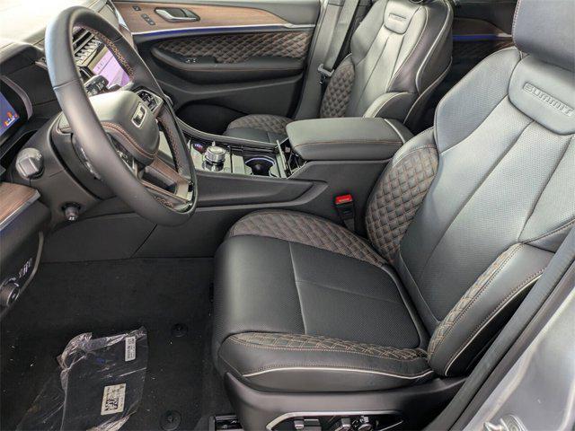 new 2025 Jeep Grand Cherokee car, priced at $54,178