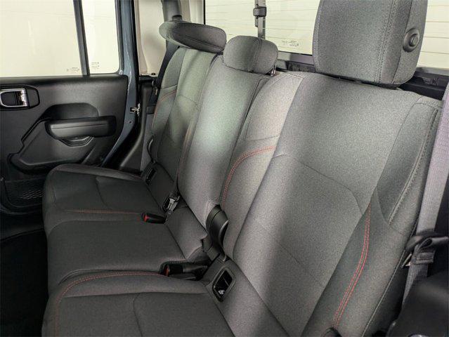 new 2025 Jeep Gladiator car, priced at $48,018