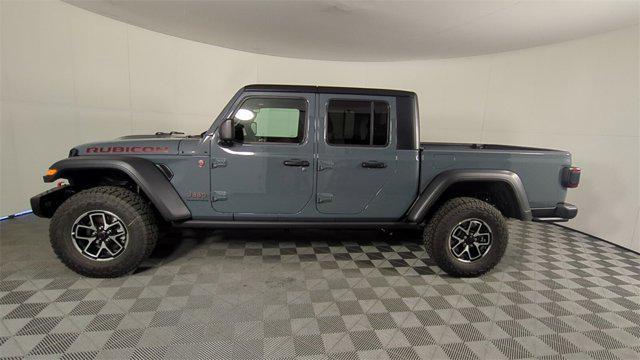 new 2025 Jeep Gladiator car, priced at $48,018