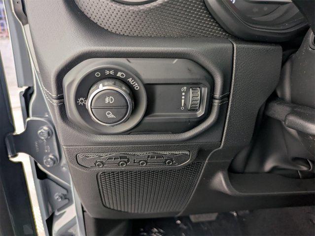 new 2025 Jeep Gladiator car, priced at $48,018