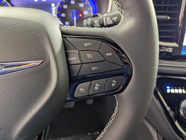 new 2025 Chrysler Pacifica car, priced at $44,655
