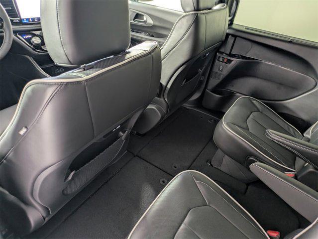 new 2025 Chrysler Pacifica car, priced at $44,655