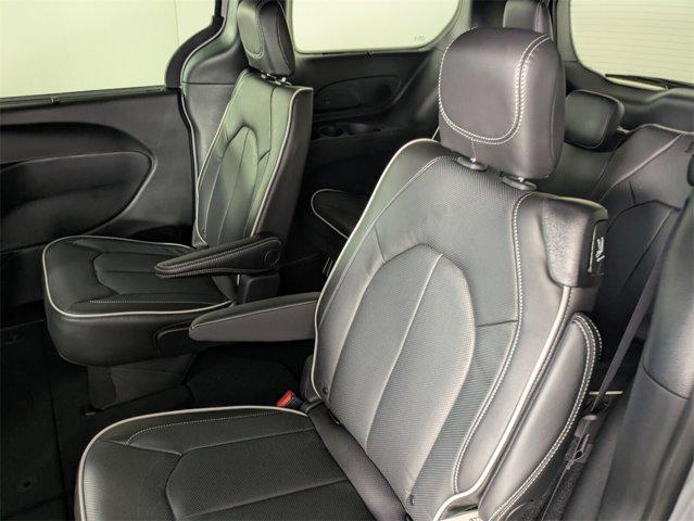 new 2025 Chrysler Pacifica car, priced at $44,655