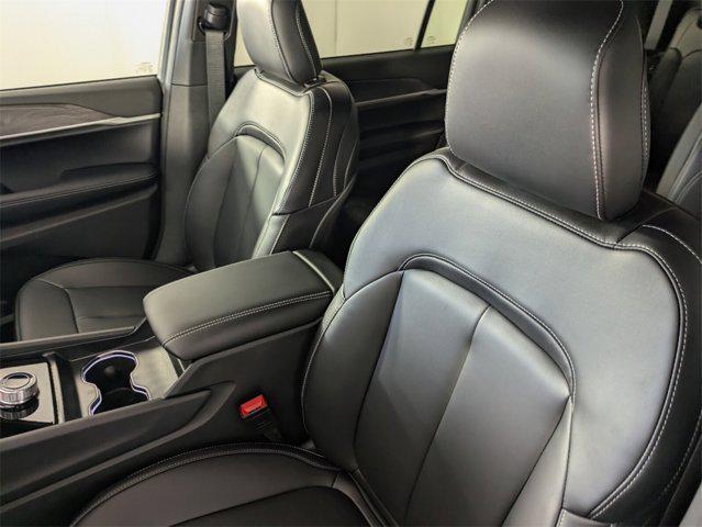 new 2025 Jeep Grand Cherokee L car, priced at $39,304
