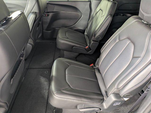 new 2025 Chrysler Pacifica car, priced at $39,367