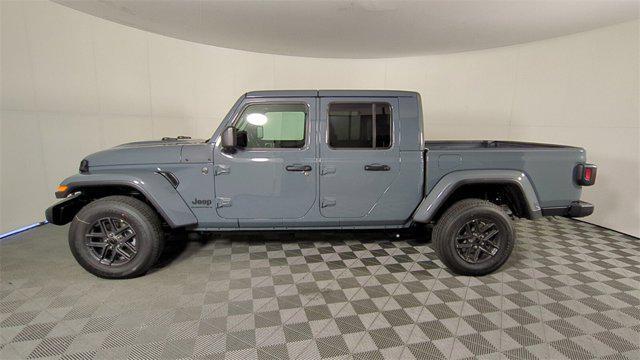 new 2025 Jeep Gladiator car, priced at $38,858