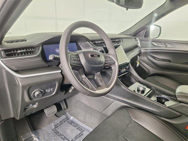 new 2025 Jeep Grand Cherokee car, priced at $34,538