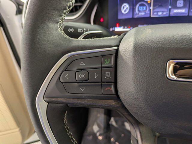 new 2025 Jeep Grand Cherokee car, priced at $32,347