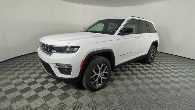 new 2025 Jeep Grand Cherokee car, priced at $32,347