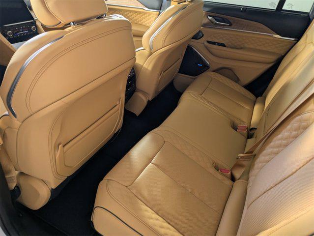 new 2025 Jeep Grand Cherokee car, priced at $60,301