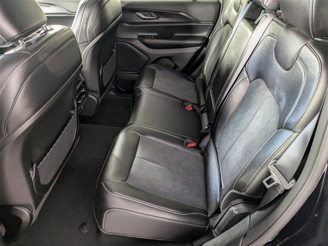 new 2025 Jeep Grand Cherokee car, priced at $44,400