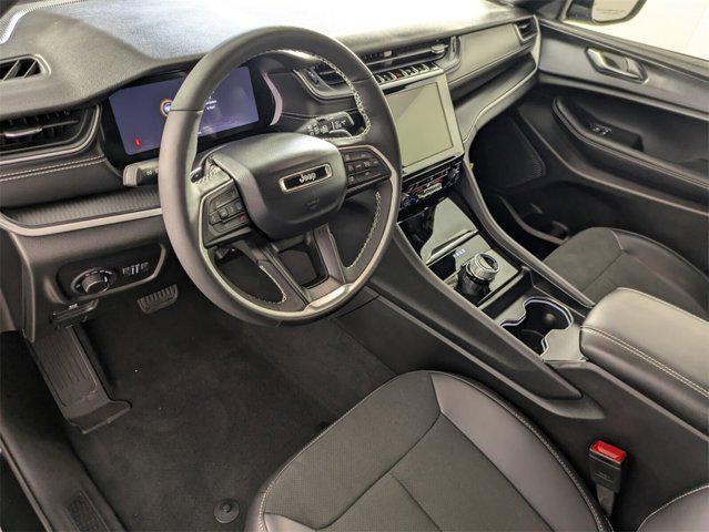 new 2025 Jeep Grand Cherokee car, priced at $44,400