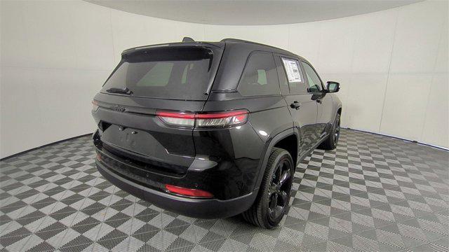 new 2025 Jeep Grand Cherokee car, priced at $44,400