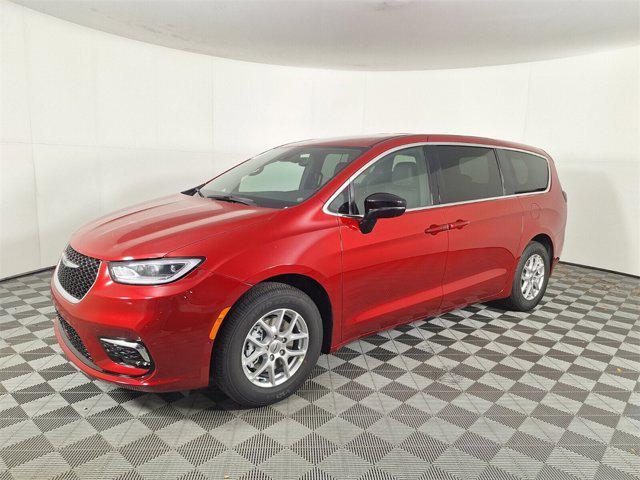 new 2025 Chrysler Pacifica car, priced at $42,920