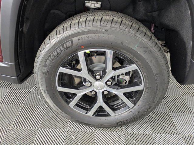 new 2025 Jeep Grand Cherokee car, priced at $36,741