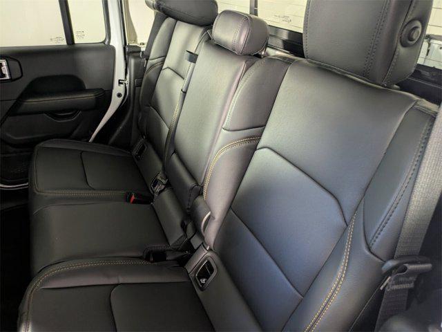 new 2025 Jeep Gladiator car, priced at $42,617