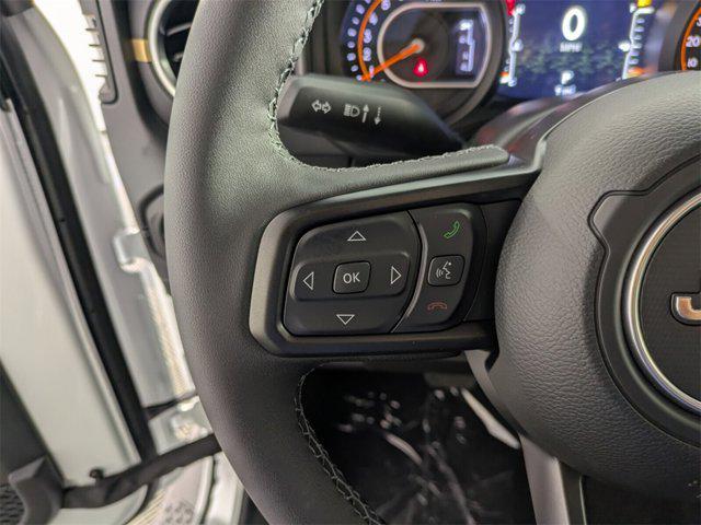 new 2025 Jeep Gladiator car, priced at $42,617