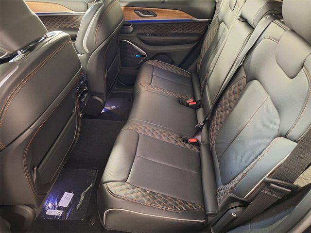 new 2025 Jeep Grand Cherokee car, priced at $58,822