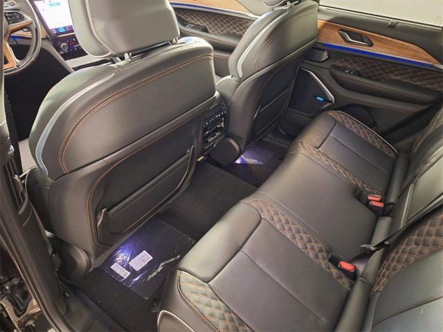 new 2025 Jeep Grand Cherokee car, priced at $58,822