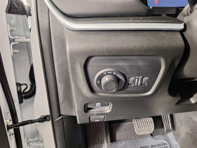 new 2025 Jeep Grand Cherokee car, priced at $37,144