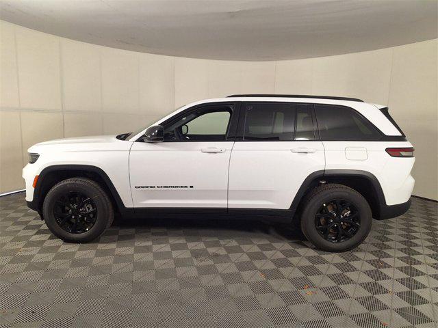 new 2025 Jeep Grand Cherokee car, priced at $37,144