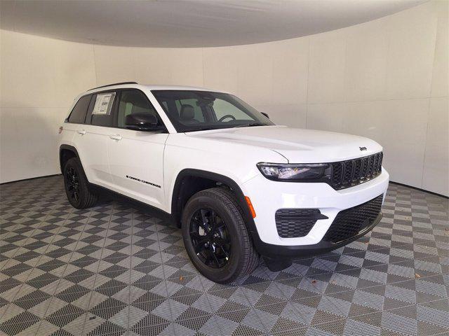 new 2025 Jeep Grand Cherokee car, priced at $37,144
