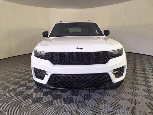 new 2025 Jeep Grand Cherokee car, priced at $37,144