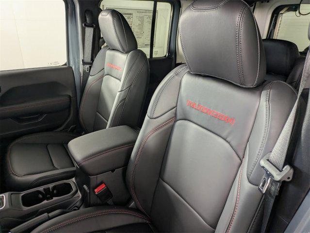new 2025 Jeep Wrangler car, priced at $60,115