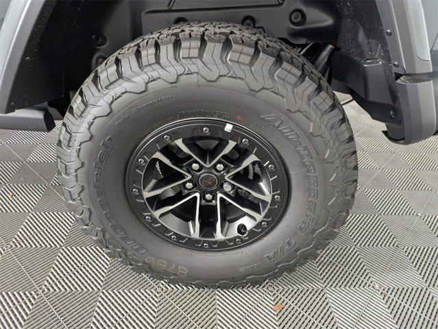 new 2025 Jeep Wrangler car, priced at $60,115