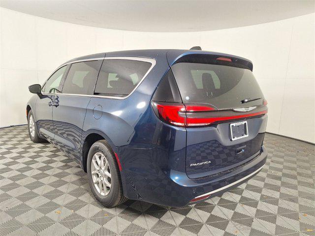 new 2025 Chrysler Pacifica car, priced at $42,920