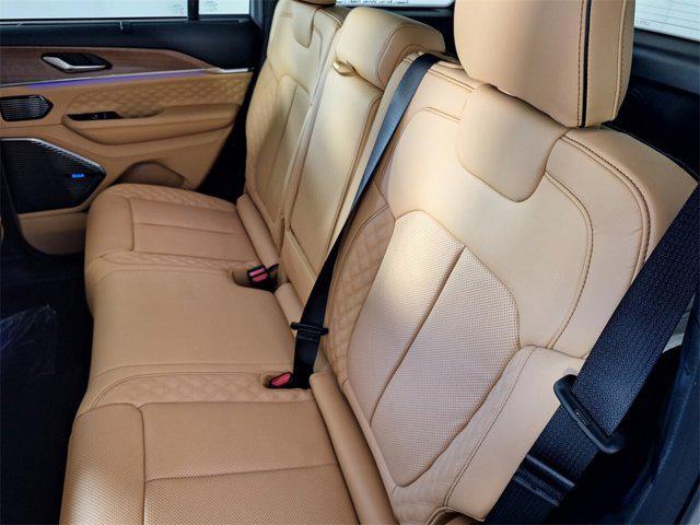 new 2025 Jeep Grand Cherokee car, priced at $58,298