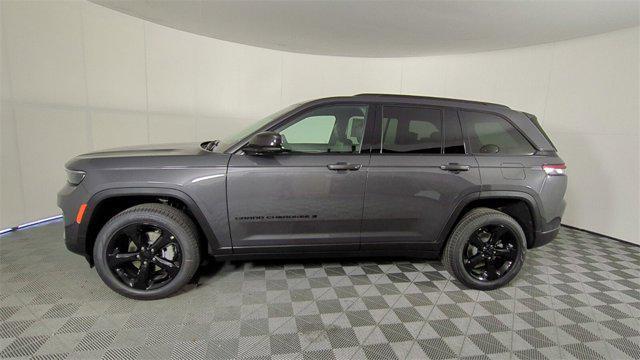 new 2025 Jeep Grand Cherokee car, priced at $38,687