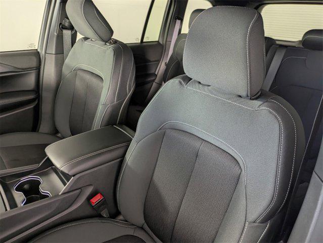 new 2025 Jeep Grand Cherokee car, priced at $34,872